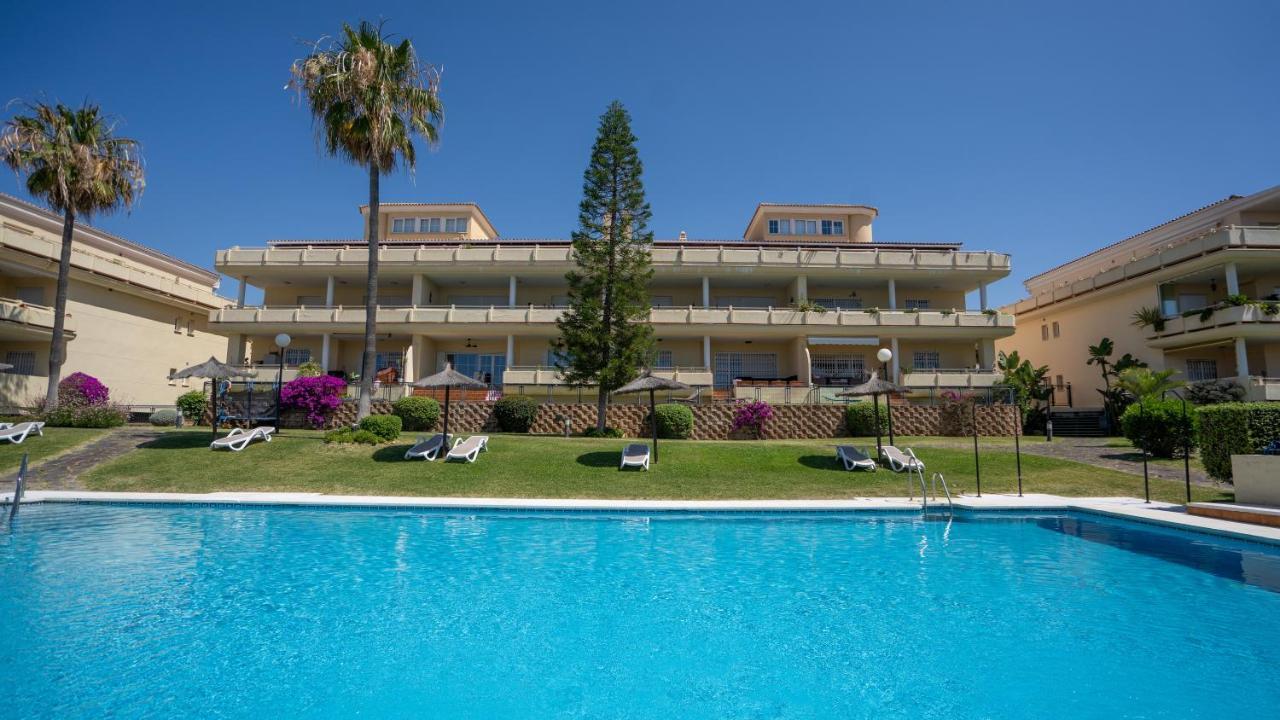 Appartamento Seaview And Big Terrace Cabopino Marbella Esterno foto