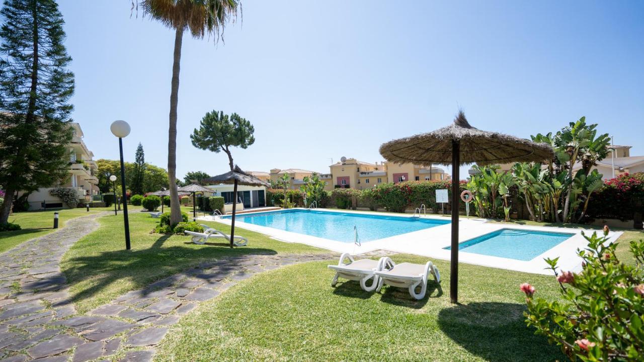 Appartamento Seaview And Big Terrace Cabopino Marbella Esterno foto